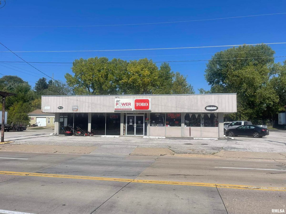 226 35TH Street, Davenport, IA 52806