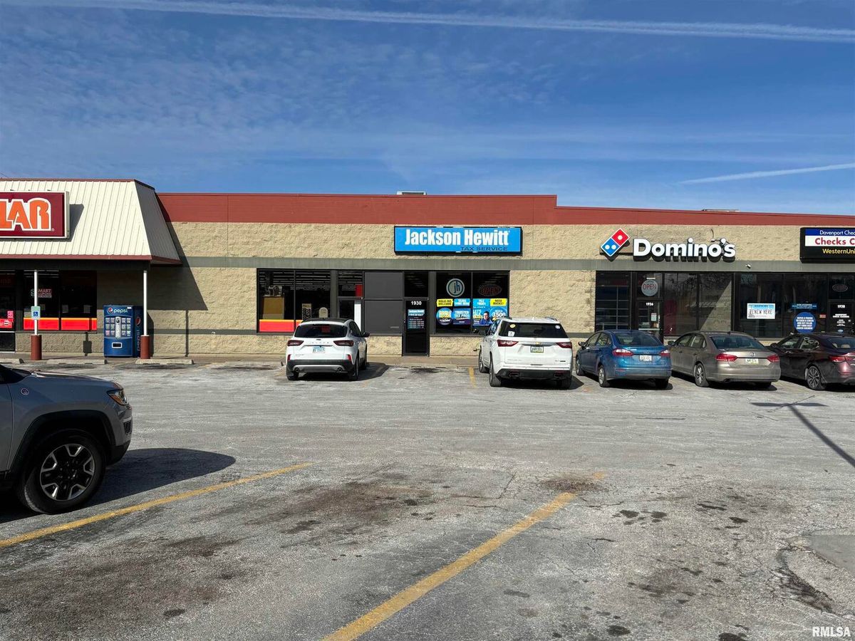 1930 BRADY Street, Davenport, IA 52803