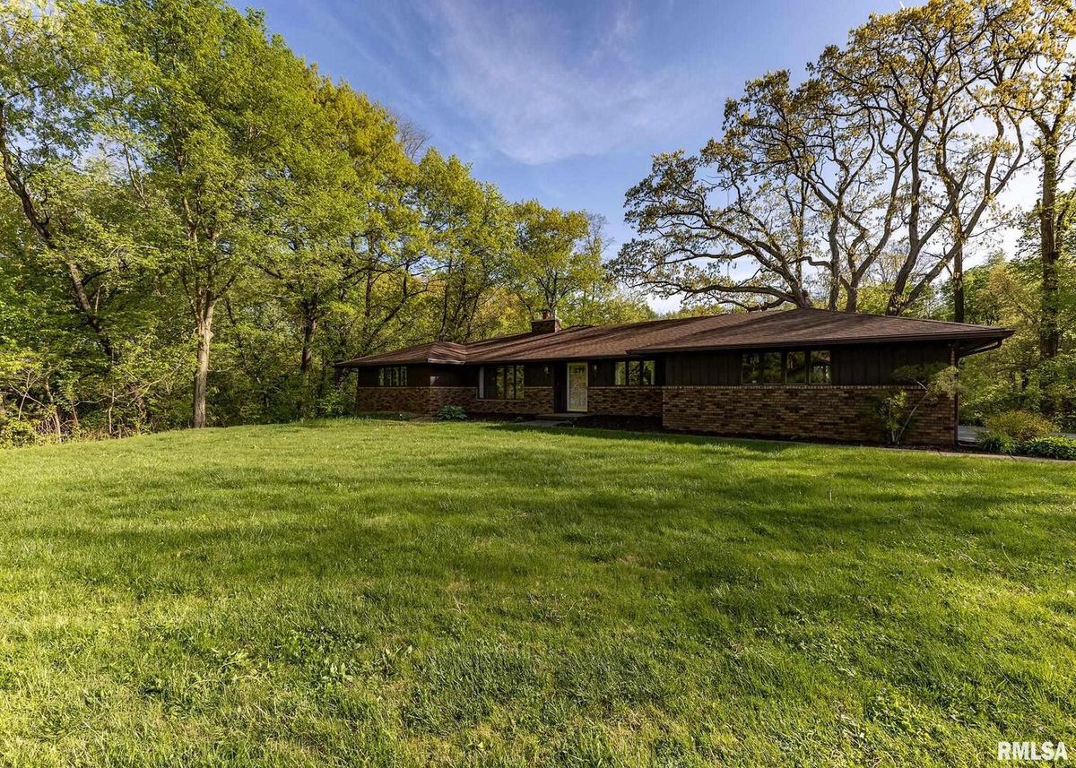 9721 234TH Street, Port Byron, IL 61275