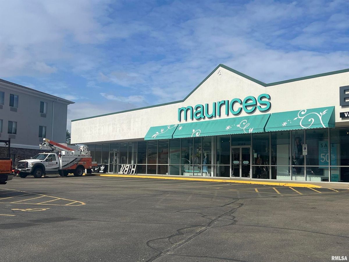 2712 25TH Street, Clinton, IA 52732