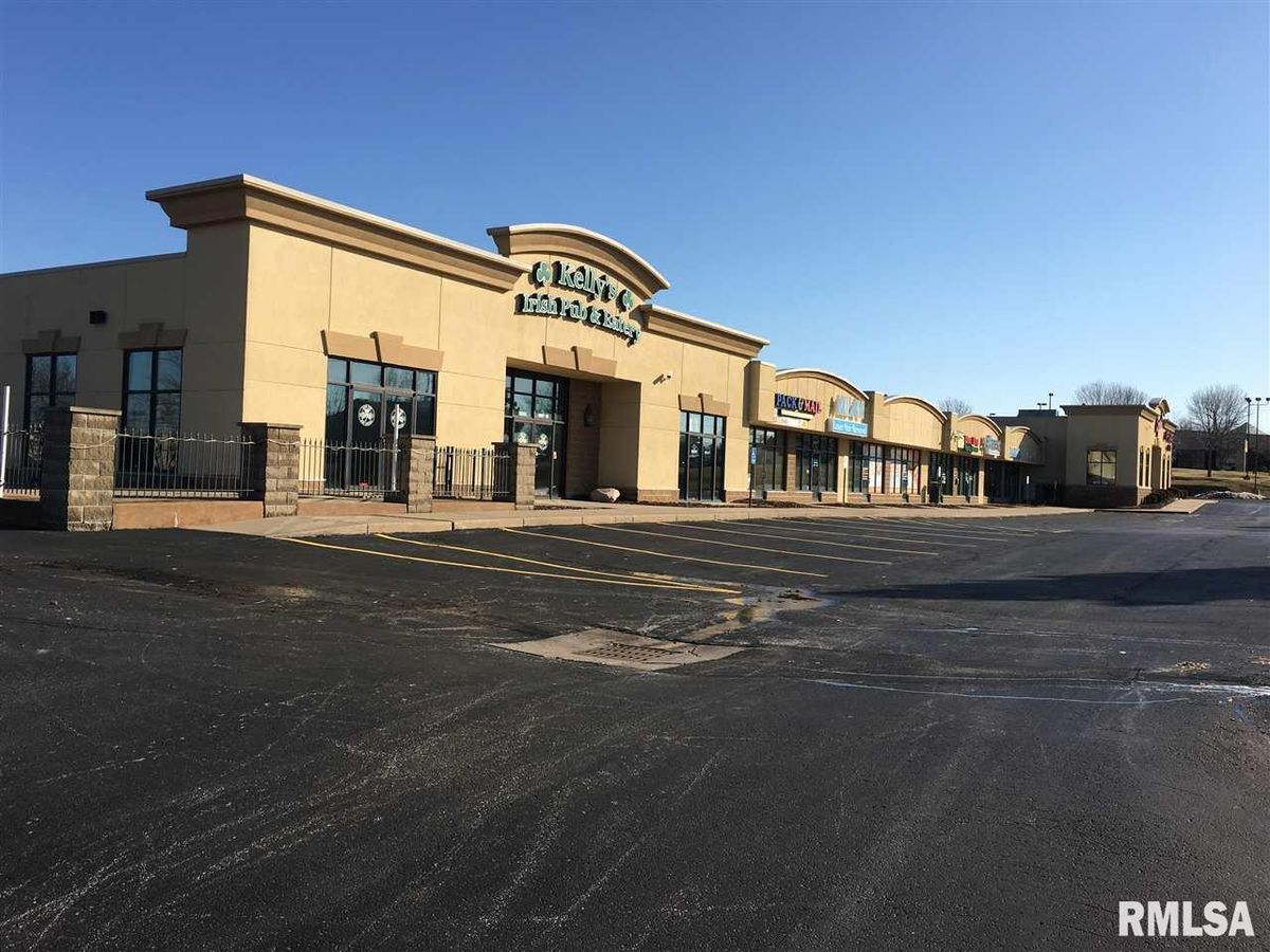 2222 53RD Street, Davenport, IA 52807