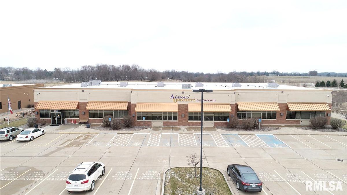 1310 19TH Avenue, Clinton, IA 52732