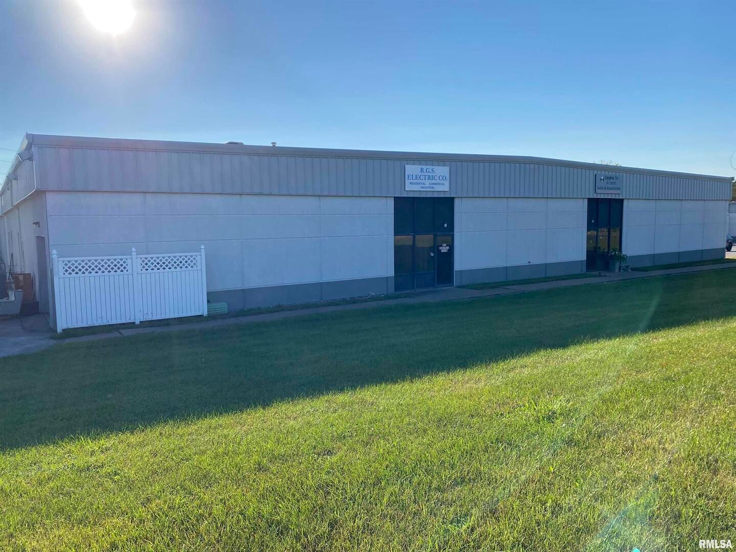 5113-5115 TREMONT Avenue — Davenport, IA 52807