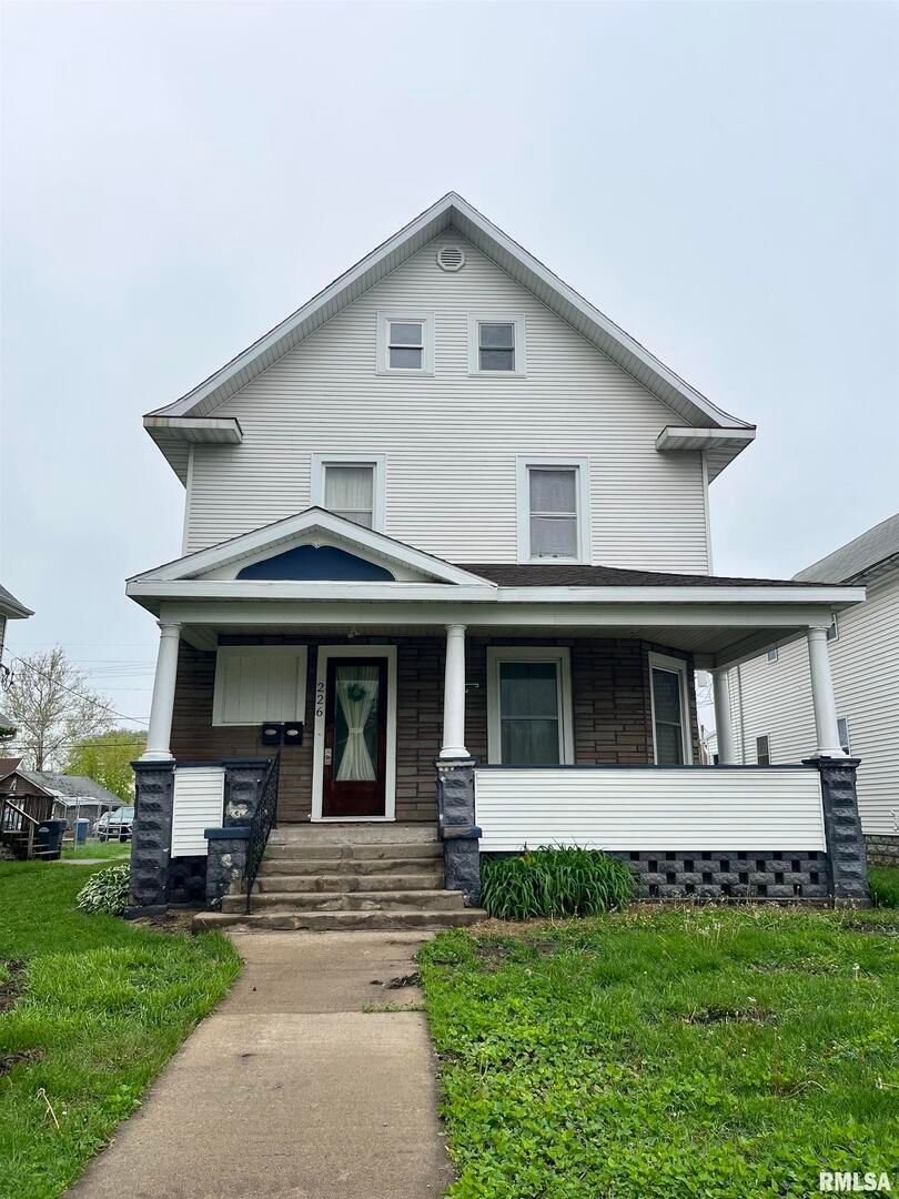 226 2ND Avenue S — Clinton, IA 52732