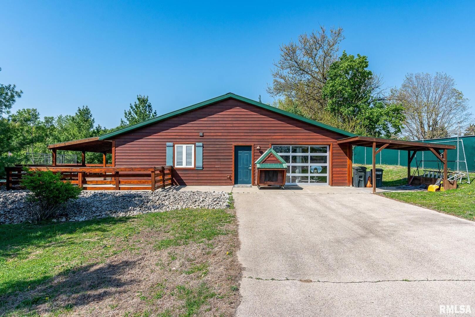 1012 Viaduct Road — Savanna, IL