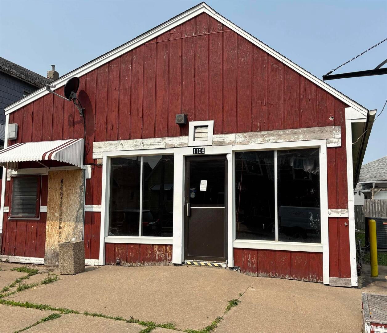 1106 S 8TH Street — Clinton, IA 52732