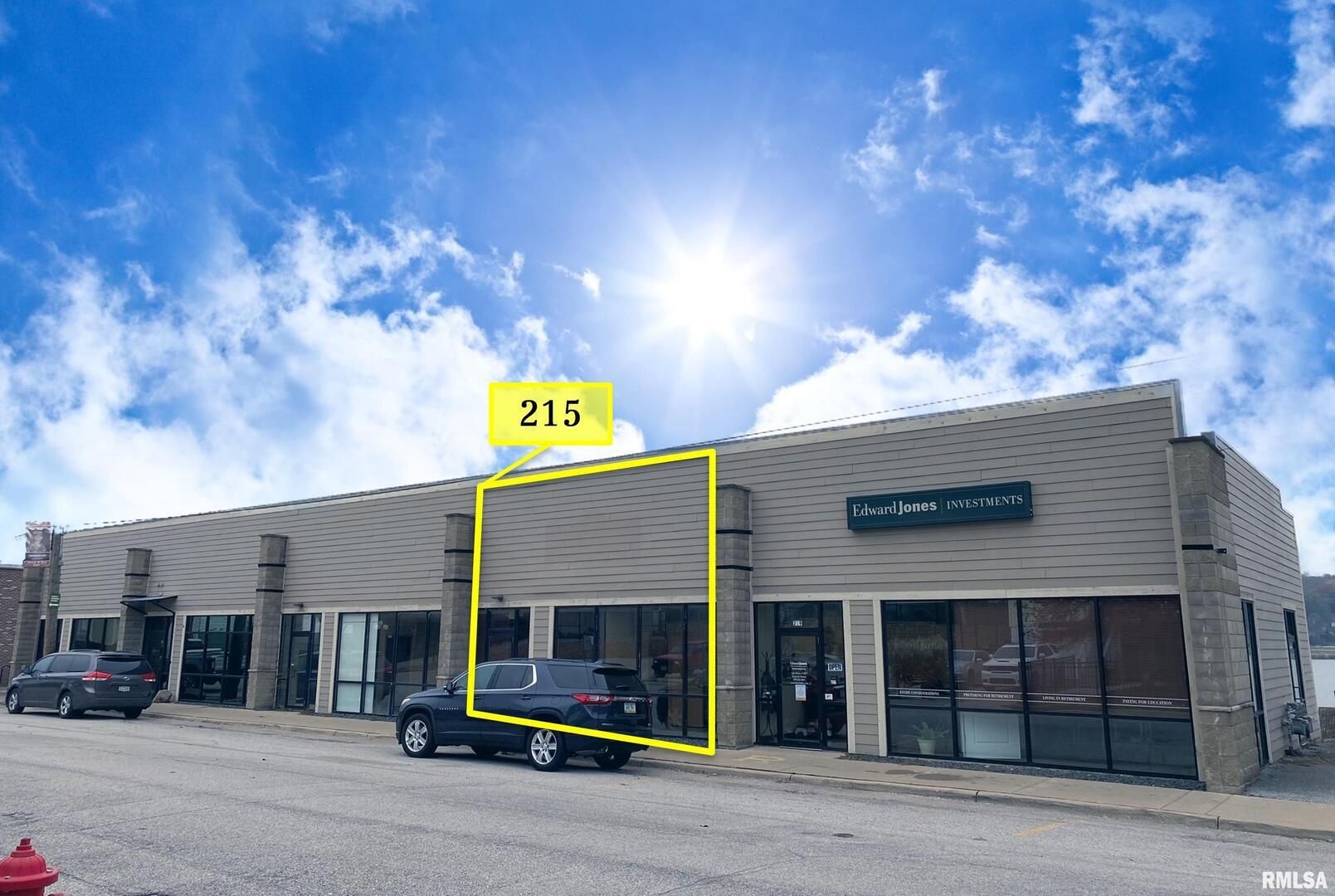 215 N MAIN Street — Port Byron, IL 61275