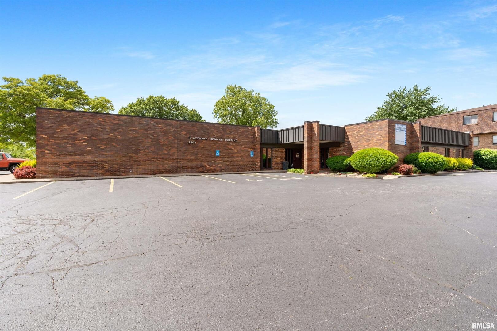 2508 25TH Street Suite A — Rock Island, IL 61201