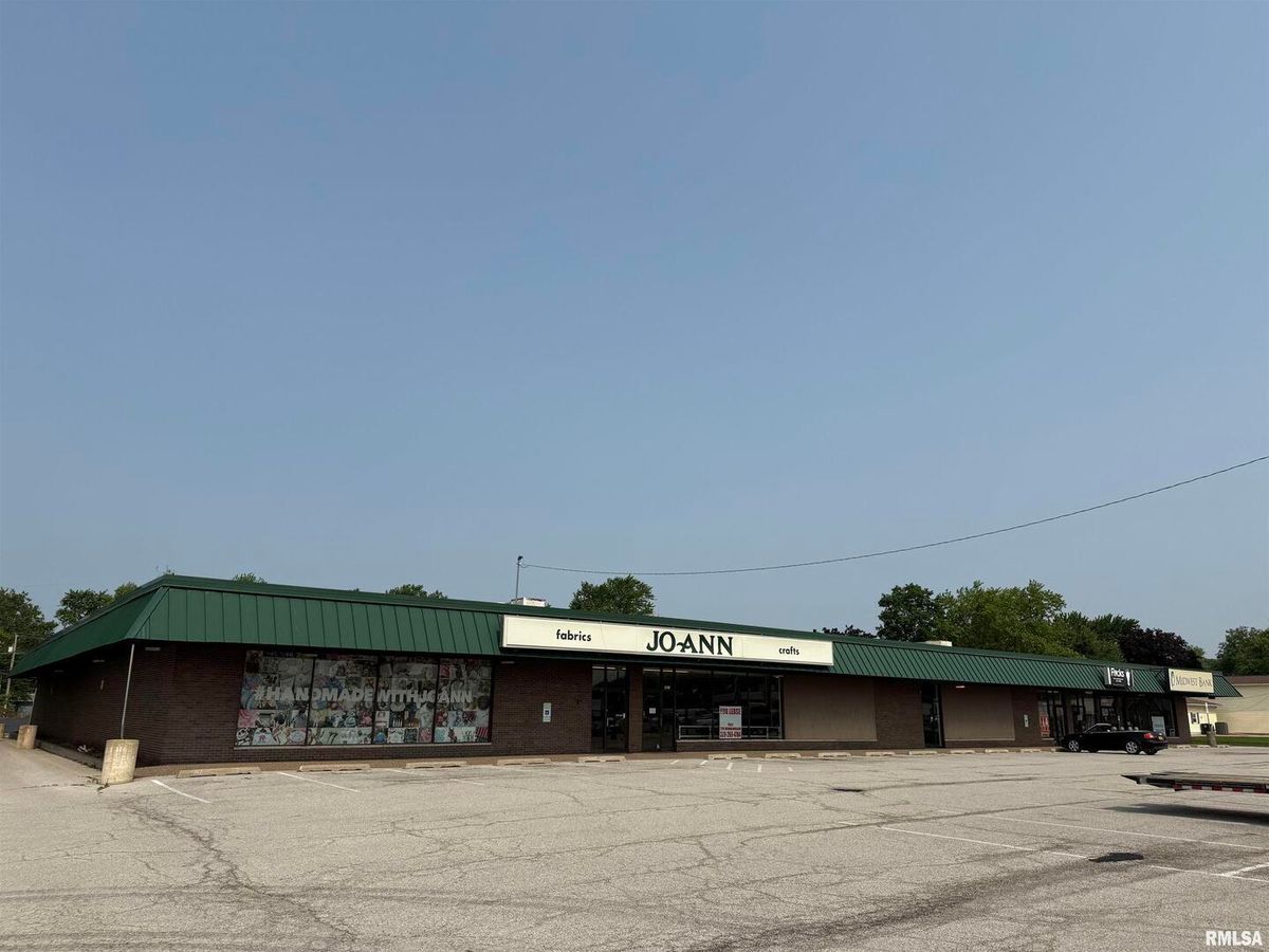 3911 16TH Street, Moline, IL 61265