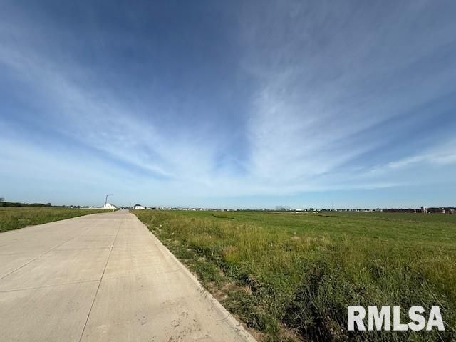 6794 Meghan Avenue — Bettendorf, IA 52722