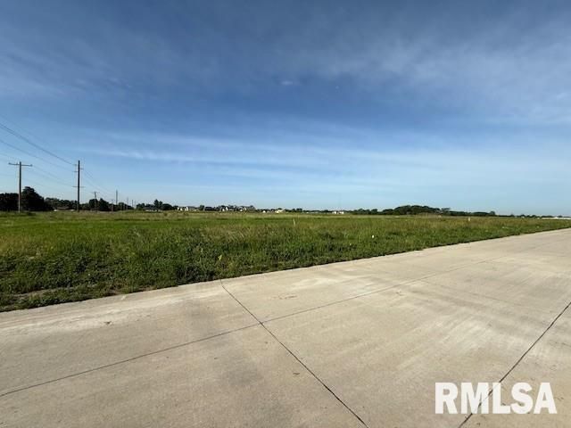 6709 Meghan Avenue — Bettendorf, IA 52722