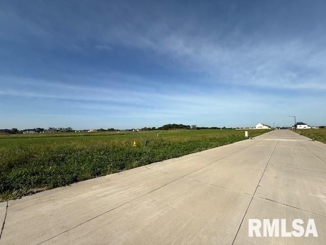 6865 Meghan Avenue — Bettendorf, IA 52722