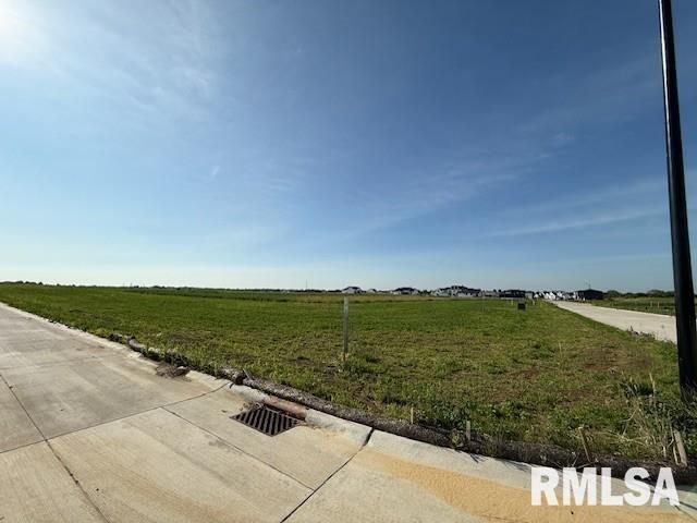6311 RYAN Road — Bettendorf, IA 52722