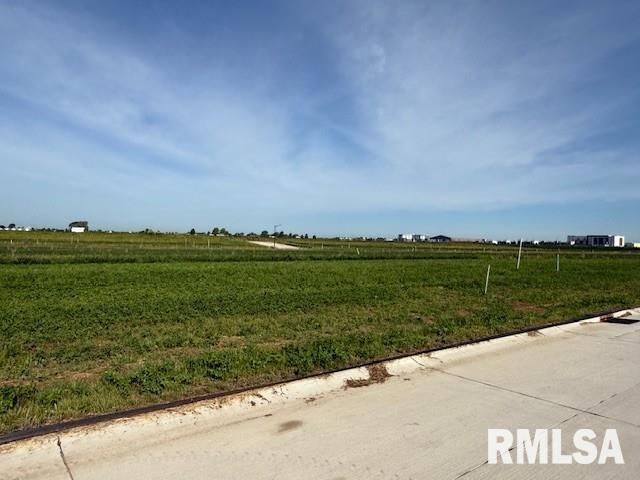 6328 MEYER Road — Bettendorf, IA 52722