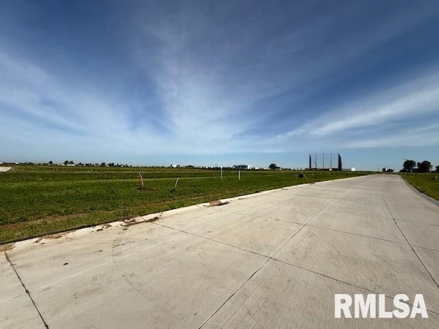6356 MEYER Road — Bettendorf, IA 52722