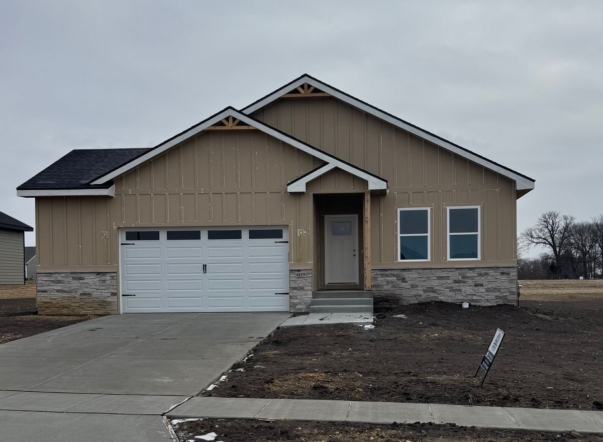 6115 THOR Avenue, Davenport, IA 52807