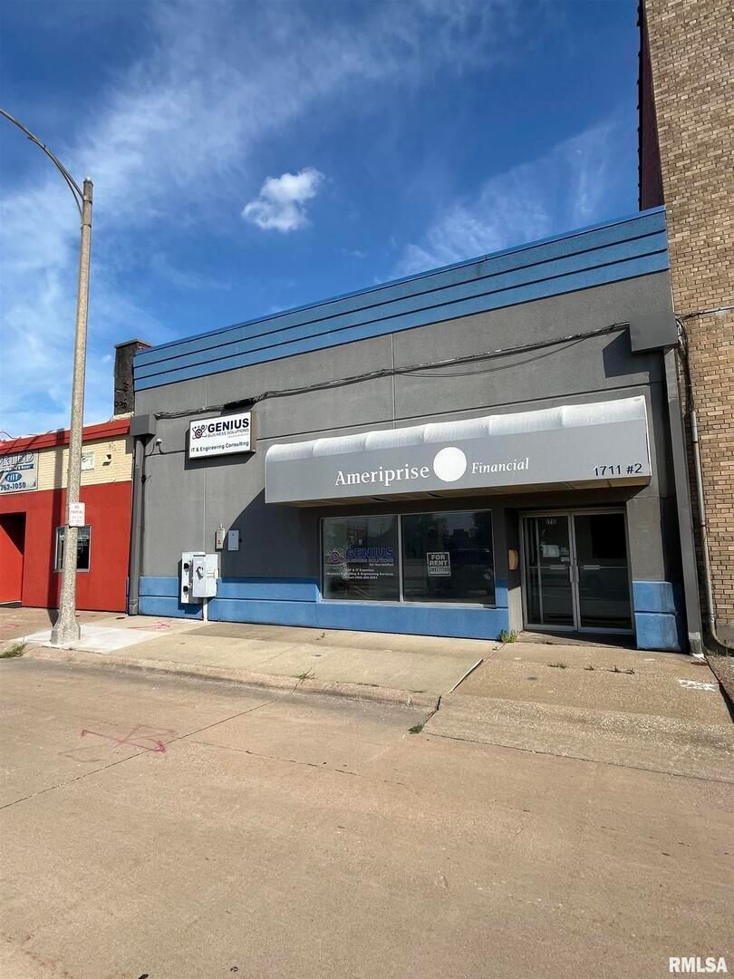 1711 5TH Avenue, Moline, IL 61265