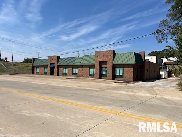 1414 MISSISSIPPI Boulevard — Bettendorf, IA 52722