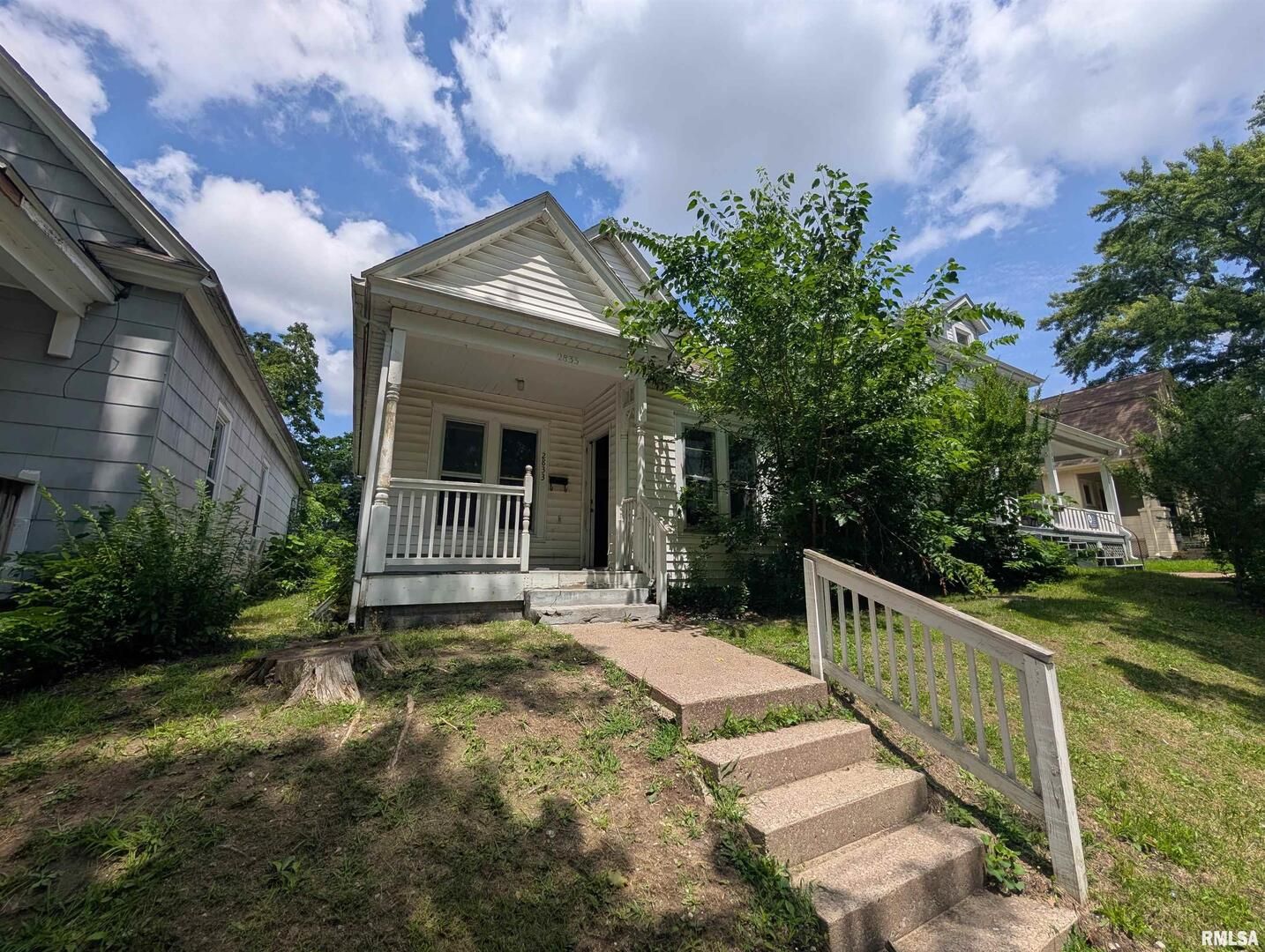 2833 8TH Avenue — Rock Island, IL 61201