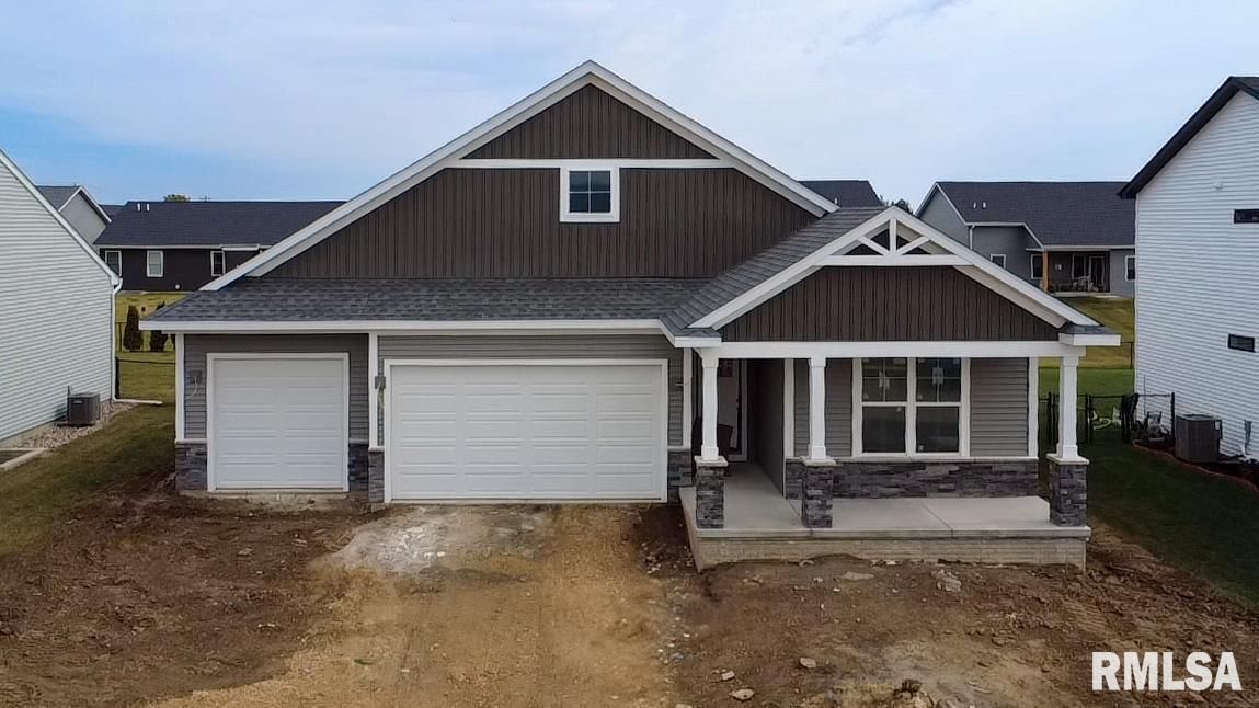 1719 S 5TH Street — Eldridge, IA 52748