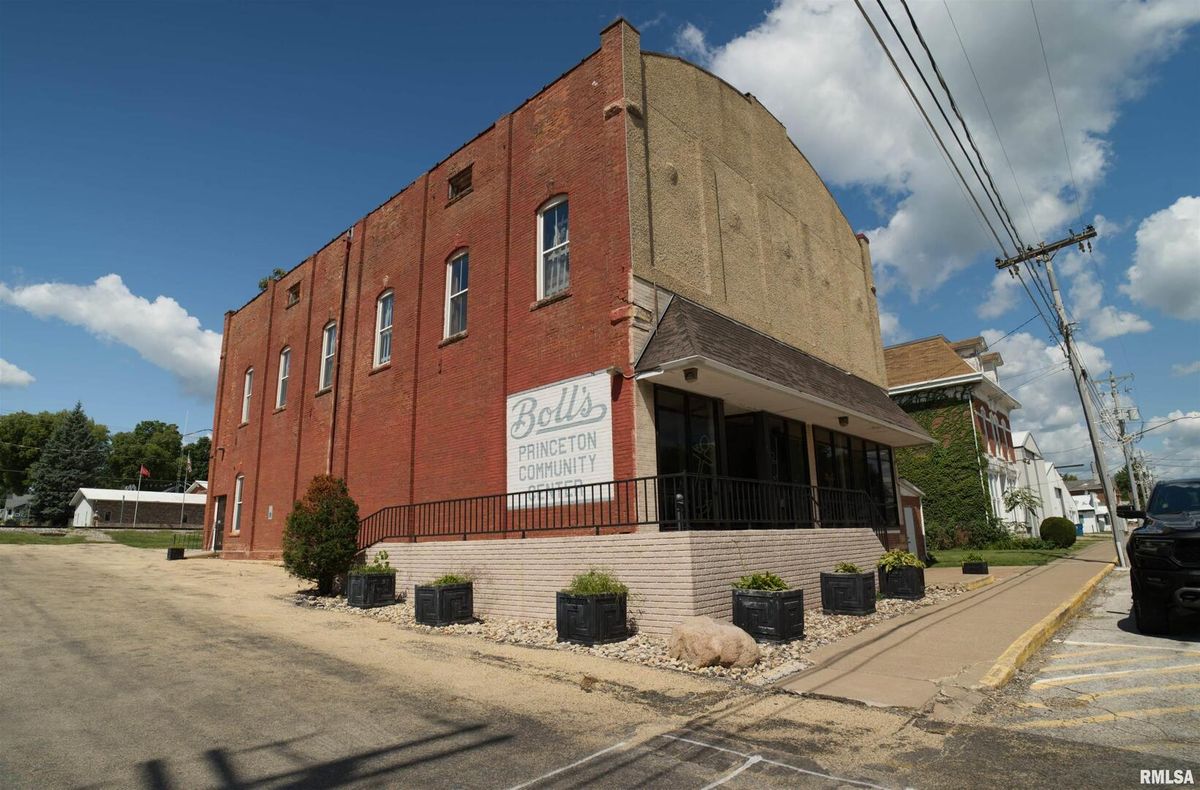 428 RIVER Drive, Princeton, IA 52768