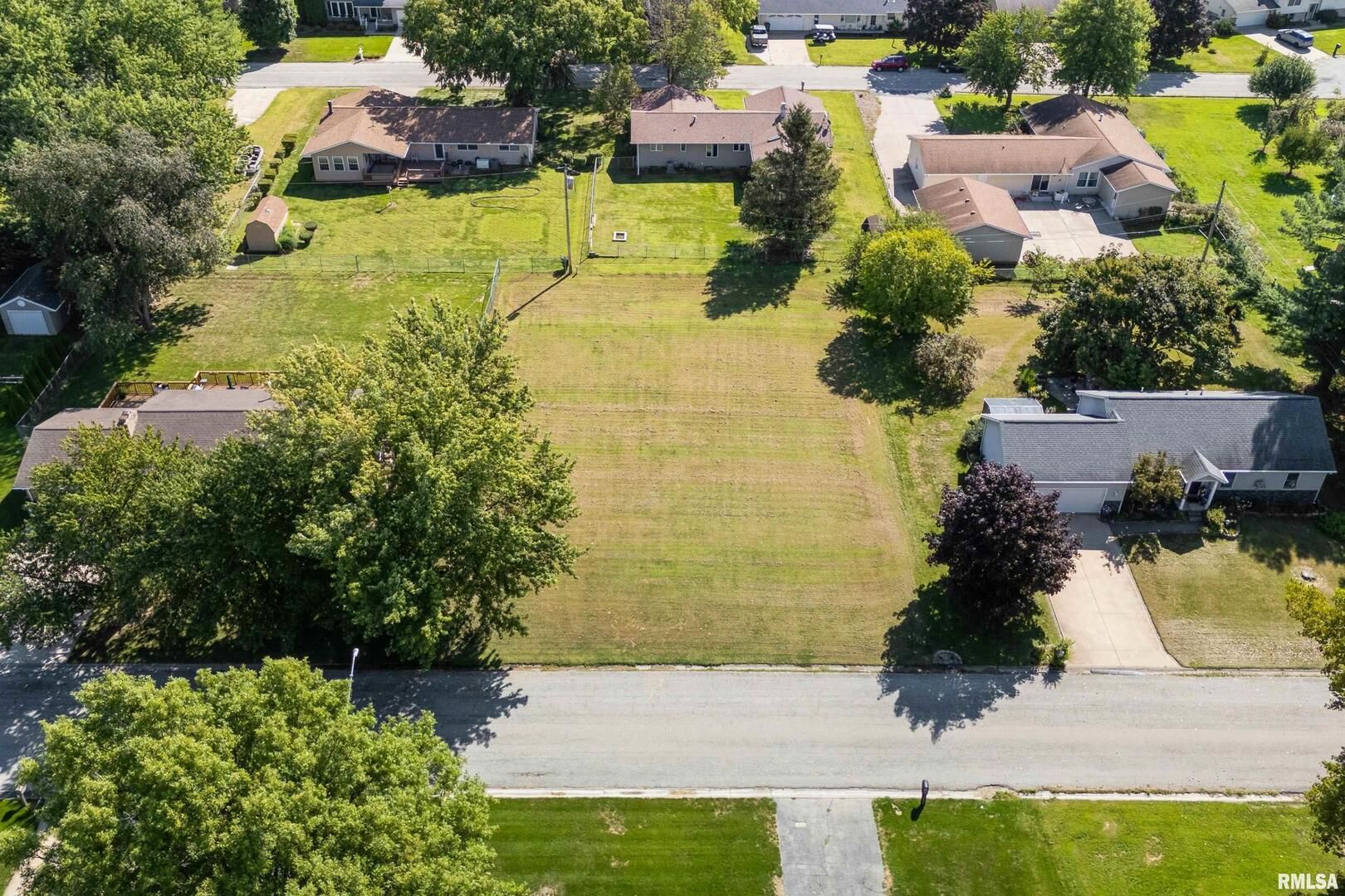 104 N 2ND Street — Colona, IL 61241