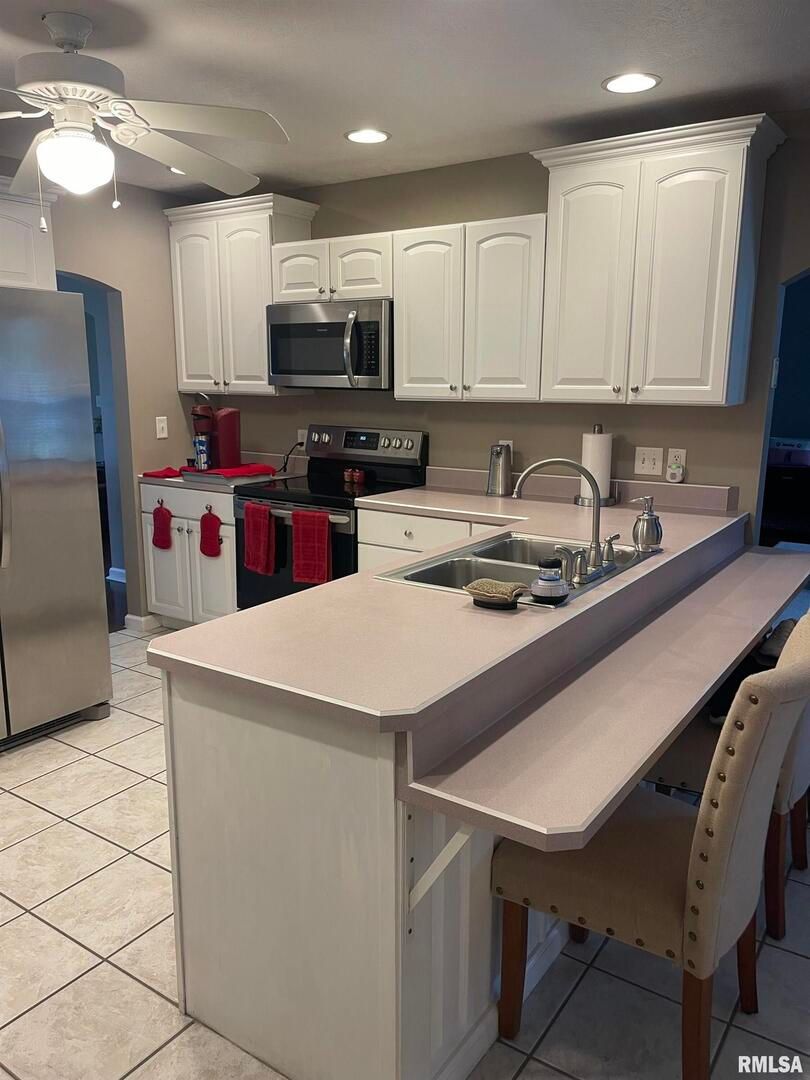 117 Jeremy Drive, Carterville, IL 62918
