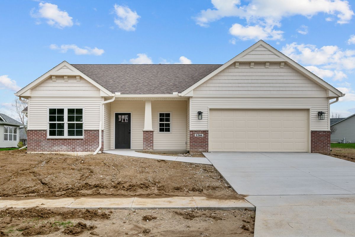 1266 33RD Avenue Circle, Silvis, IL 61282