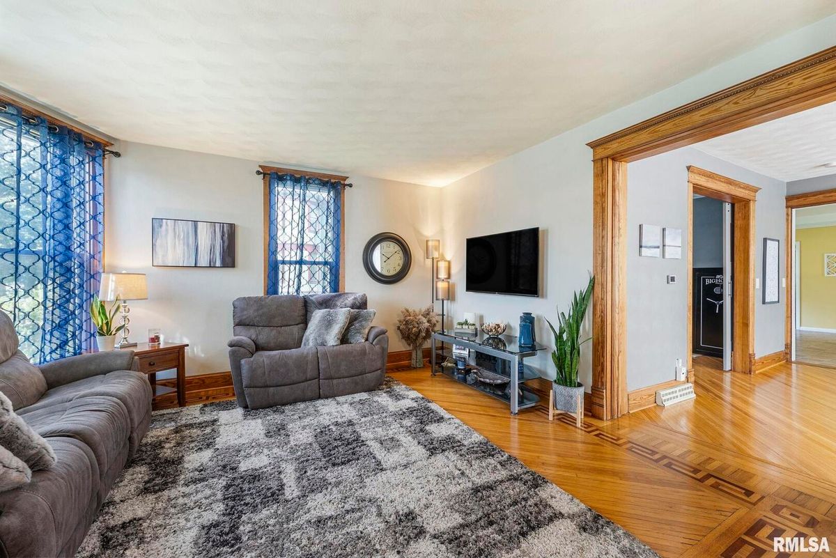 109 6th Street, Wilton, IA 52778