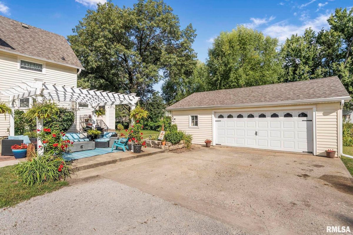 109 6th Street, Wilton, IA 52778