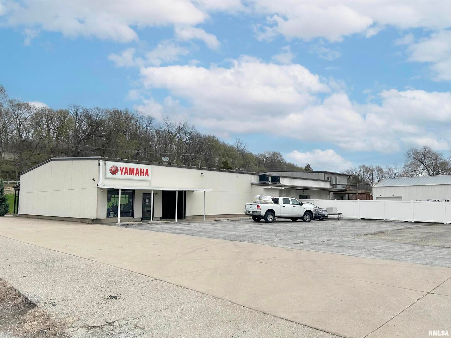 1320 36TH Avenue — Moline, IL 61265