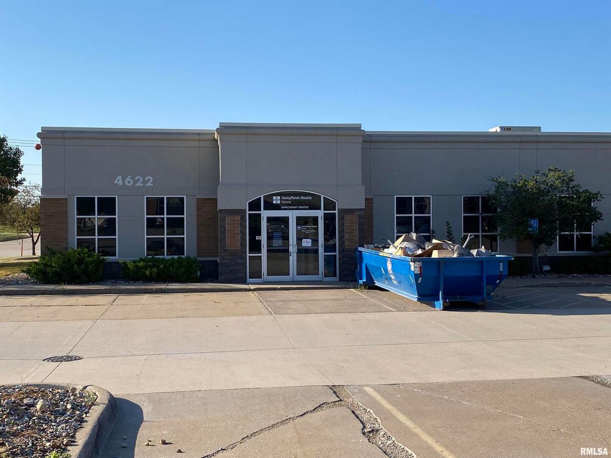 4622 PROGRESS Drive, Davenport, IA 52807