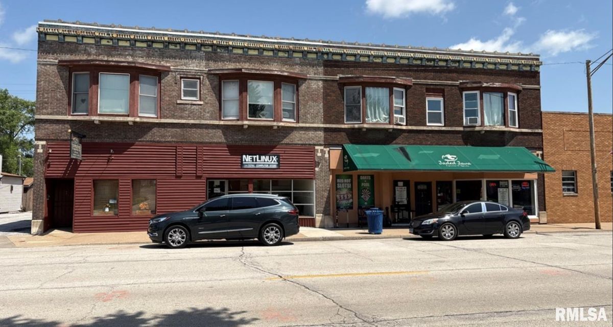 611 15TH Avenue, East Moline, IL 61244