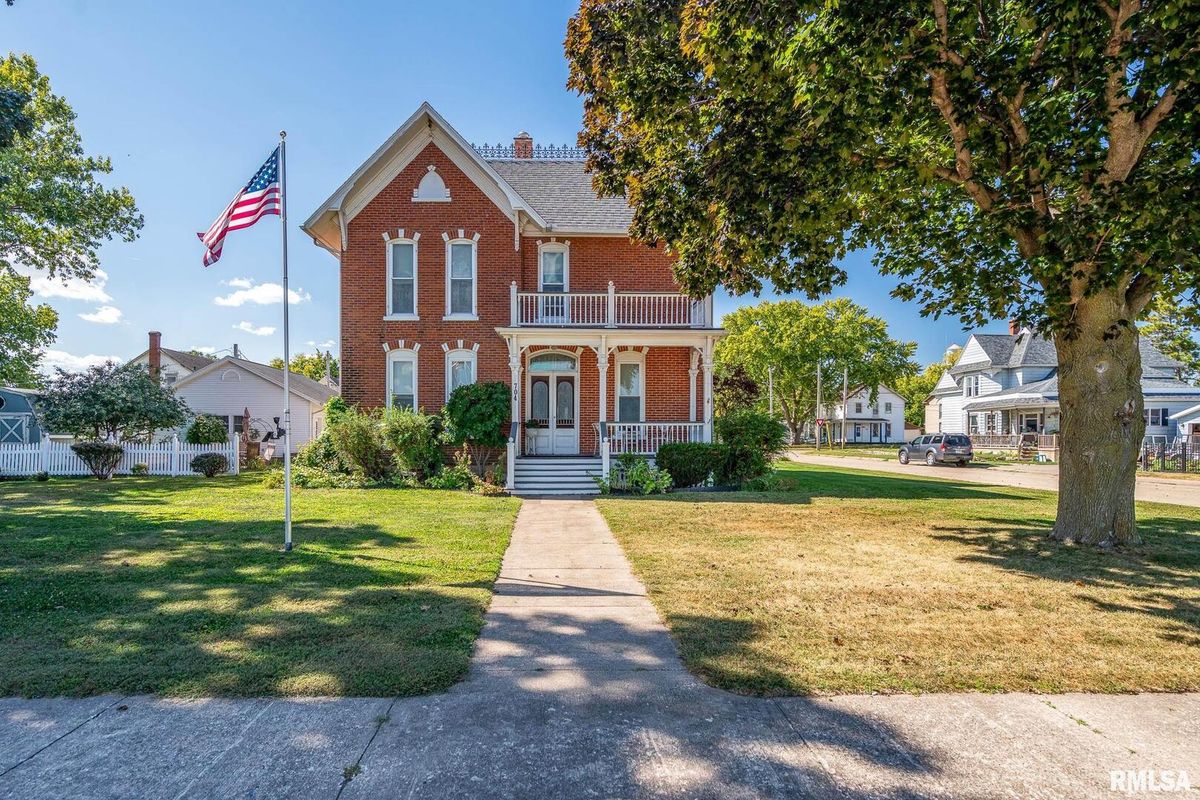 704 RIVER Street, Sabula, IA 52070