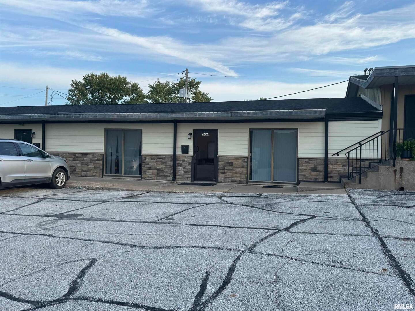 3816 27TH Street — Moline, IL 61265
