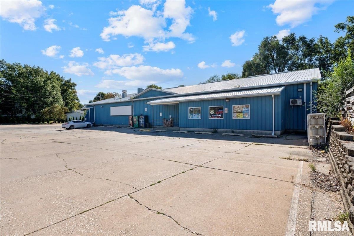 510 11TH Avenue, Orion, IL 61273
