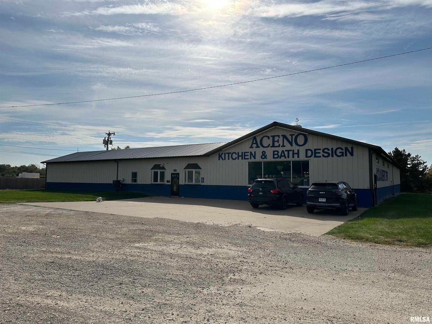 7475 STATE Street — Bettendorf, IA 52722