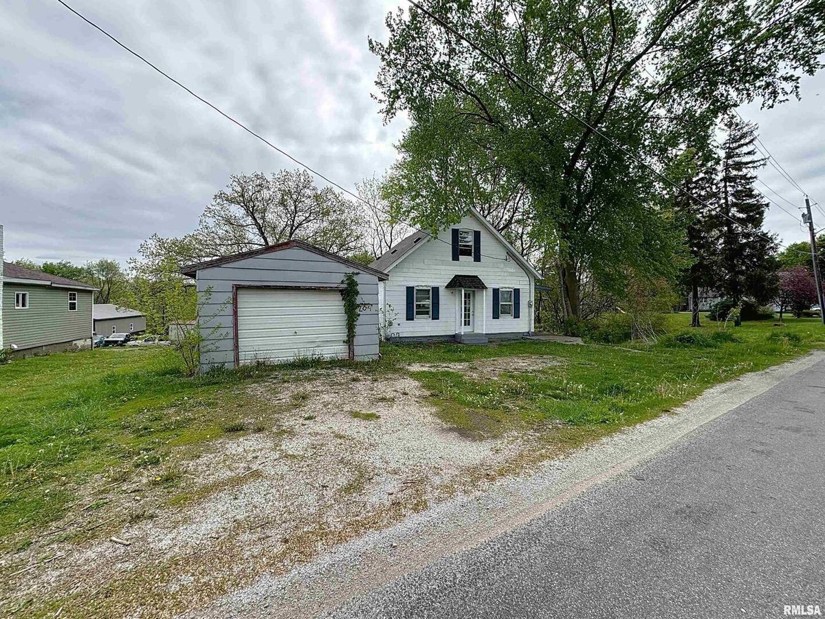 204 MAIN Avenue, Matherville, IL 61231