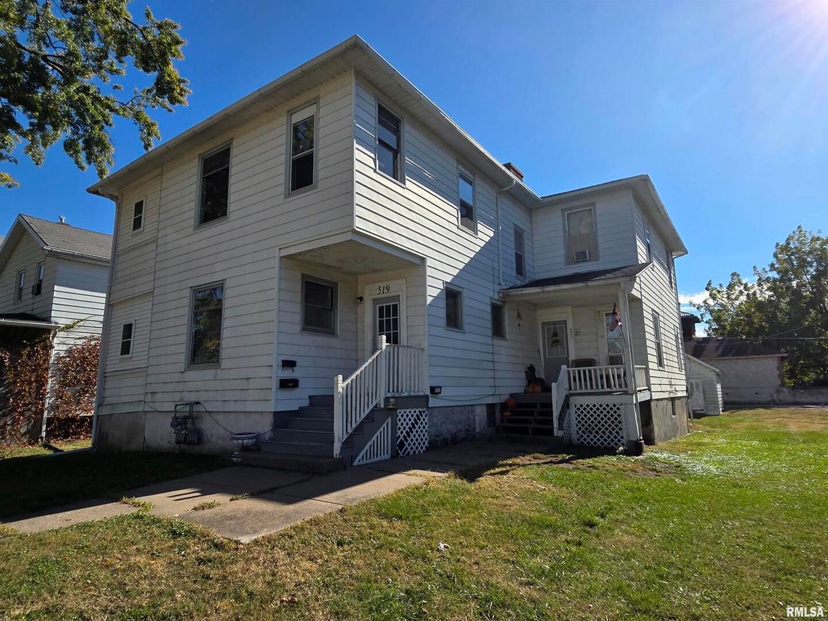 519 4TH Avenue, Clinton, IA 52732