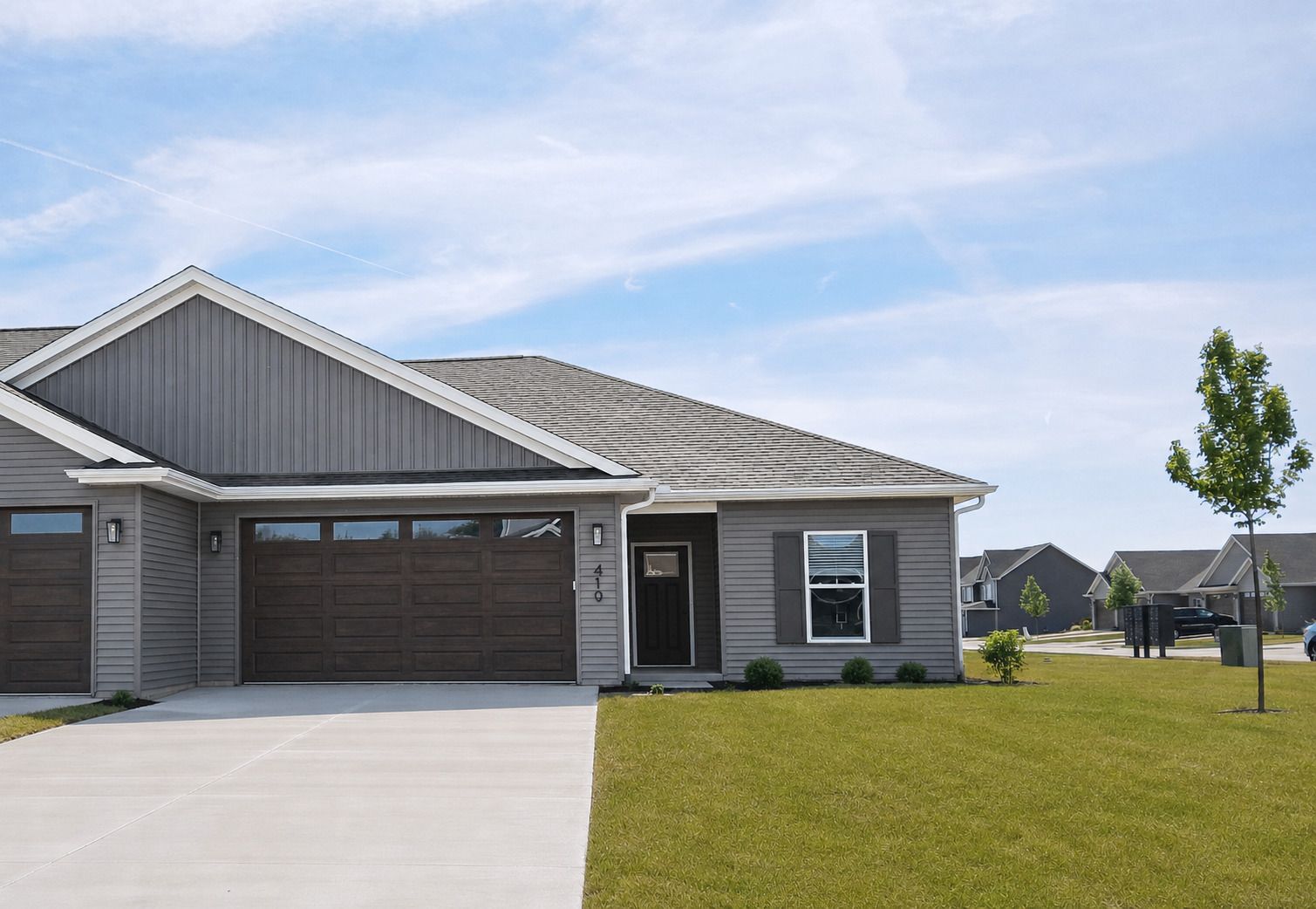 419 N 2ND Avenue — Eldridge, IA 52748
