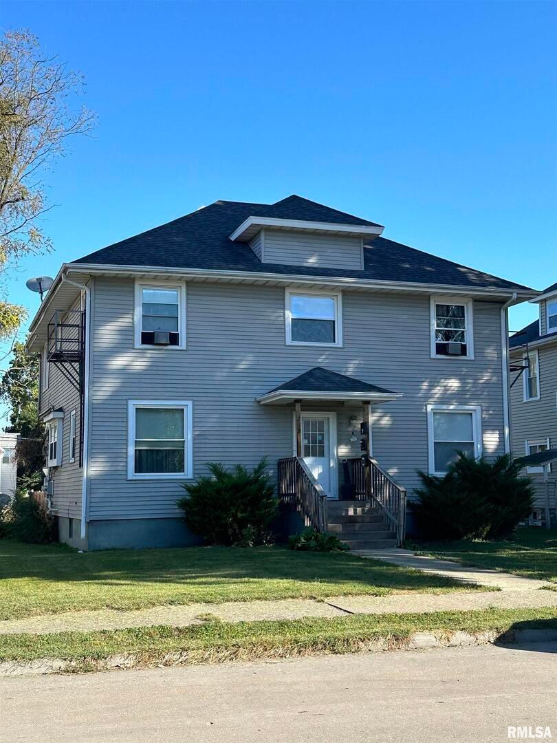 712 6TH Avenue S — Clinton, IA 52732