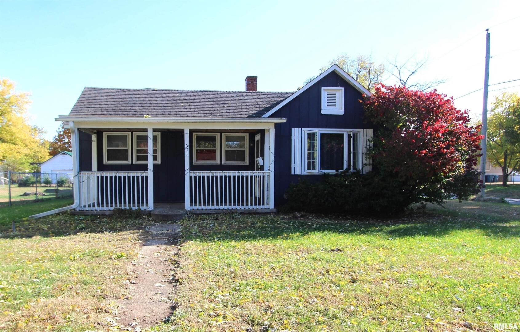 621 6TH Street — Camanche, IA 52730