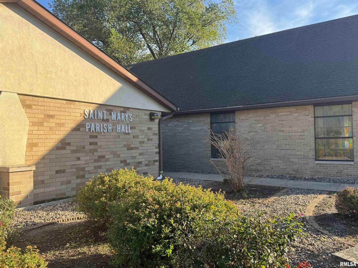 708 STATE Avenue, Hampton, IL 61256