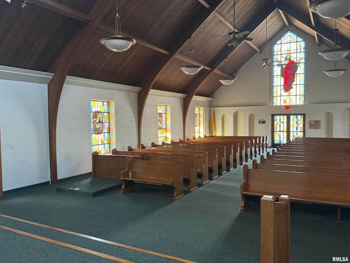 708 STATE Avenue, Hampton, IL 61256