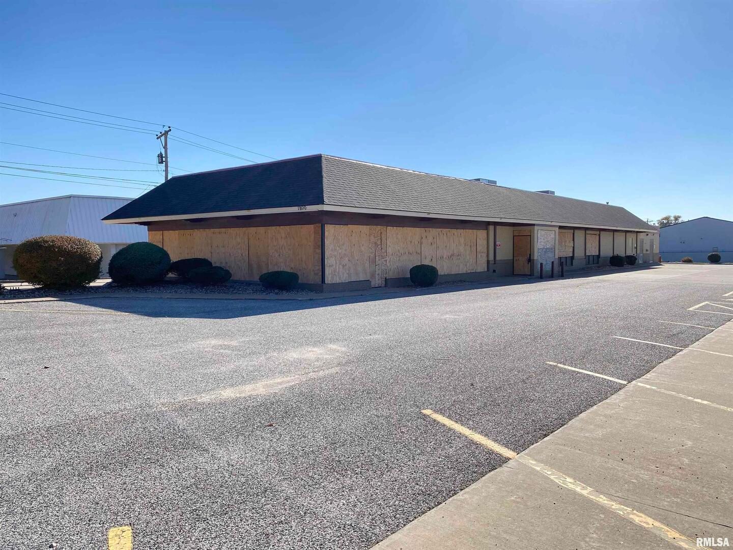 1800 36TH Avenue — Moline, IL 61265