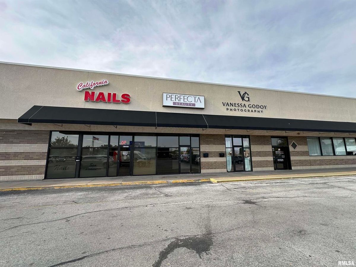 4011 AVENUE OF THE CITIES Avenue, Moline, IL 61265