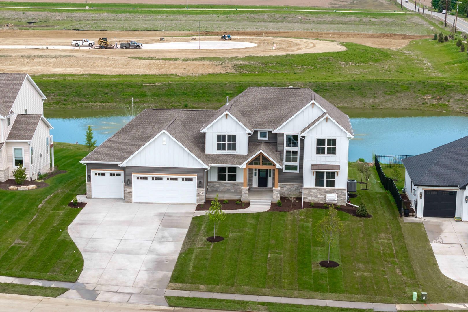 6928 Wilderness Pointe — Bettendorf, IA 52722