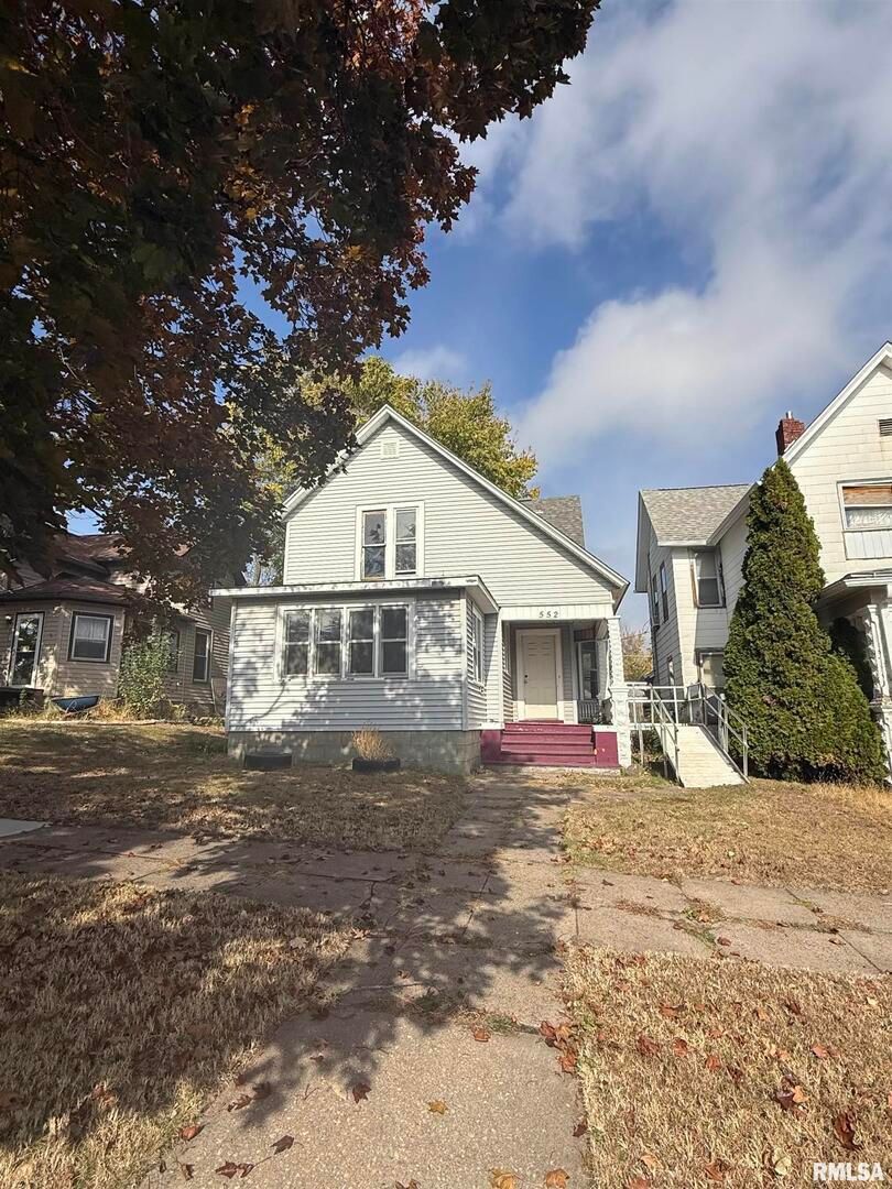 552 11TH Avenue, Clinton, IA 52732