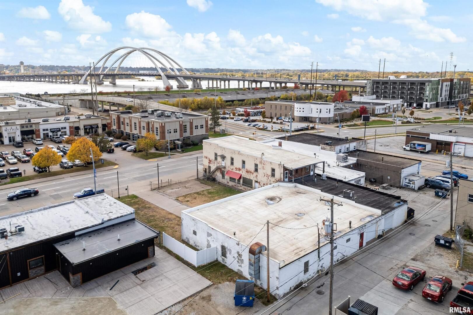 1716 & 1720 STATE Street — Bettendorf, IA 52722