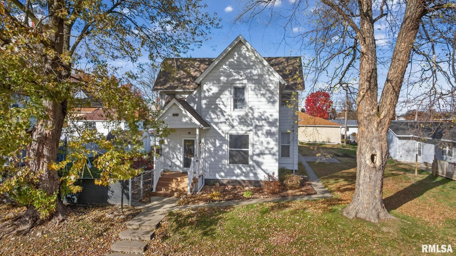 919 9TH Avenue — Fulton, IL 61252
